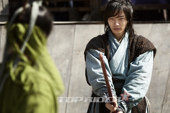 스크린을 장악한 아이돌들의 대활약 이준호-이준-임시완!