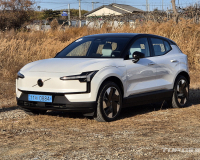 [시승기] 볼보 EX30, 고급 소형 SUV 전기차 유행 예감